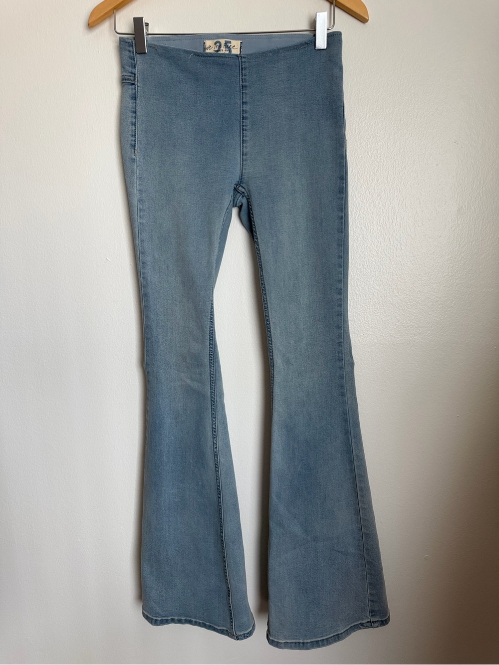 We The Free FP Flared Bell Bottoms Jeans Pull On Women 25 Light Blue Wash